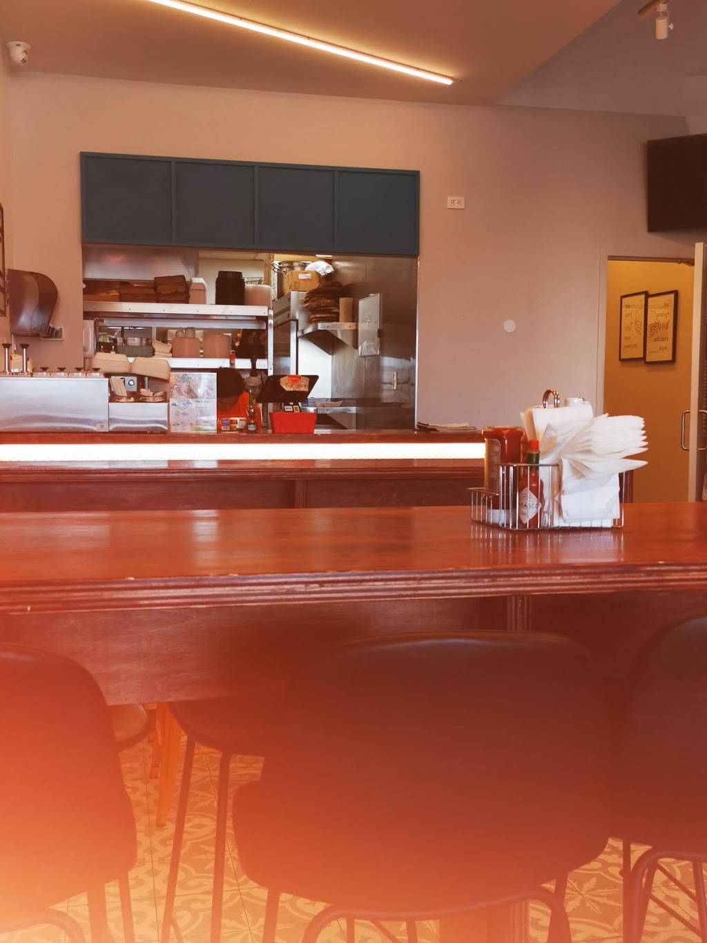 Ozzys Burgers Vaughan | restaurant | 3175 Rutherford Rd Unit 32, Concord, ON L4K 5Y6, Canada | 9055977983 OR +1 905-597-7983