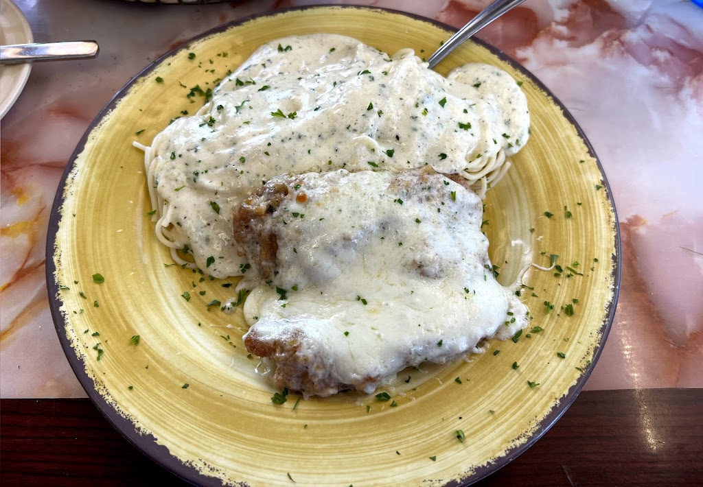 Aris Little Italy Italian Restaurant | restaurant | 180 Old Highway 70 East #13, Glenwood, AR 71943, USA | 8703564587 OR +1 870-356-4587