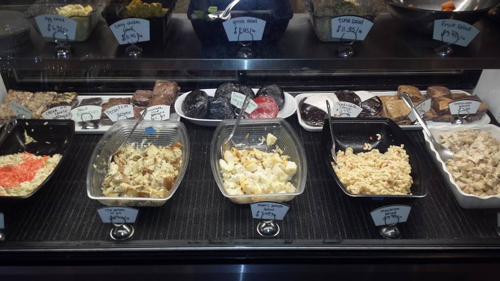 Bernies Delicatessen & Gourmet Market | meal takeaway | 4328 Chain Bridge Rd, Fairfax, VA 22030, USA | 7036911269 OR +1 703-691-1269