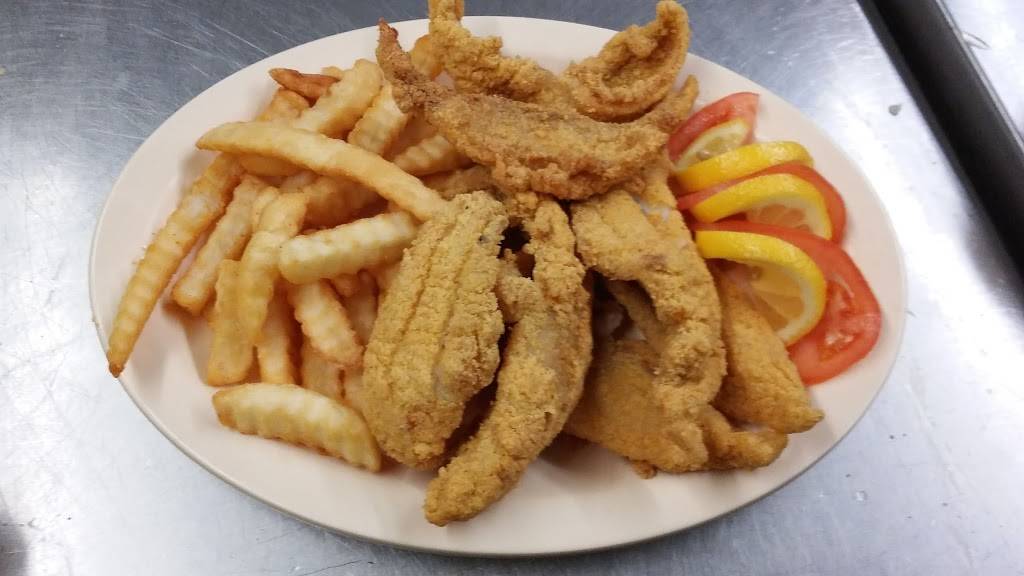 Blue Ribbon Diner | restaurant | 900 E Shawntel Smith Blvd, Muldrow, OK 74948, USA | 9184277909 OR +1 918-427-7909