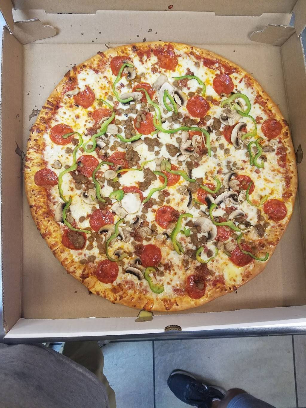3 Olives Pizza & Deli | meal delivery | 10515 Cleveland Rd, Garner, NC 27529, USA | 9195533353 OR +1 919-553-3353
