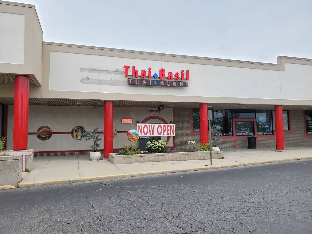 Thai Basil | restaurant | 37682 W 12 Mile Rd, Farmington Hills, MI 48331, USA | 2488937571 OR +1 248-893-7571
