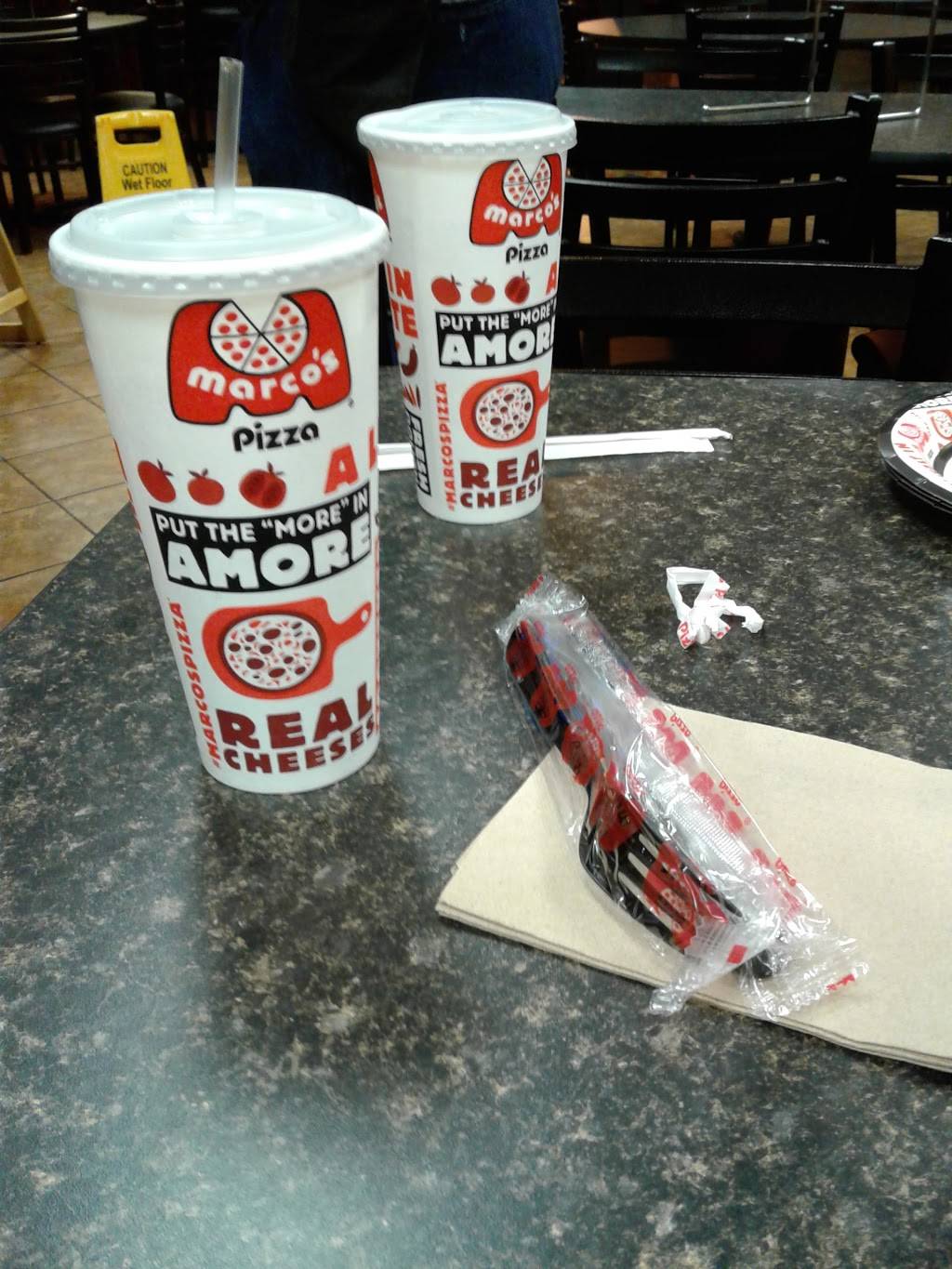 Marcos Pizza | meal delivery | 10910 Spring Bluff Way, Knoxville, TN 37932, USA | 8652477611 OR +1 865-247-7611