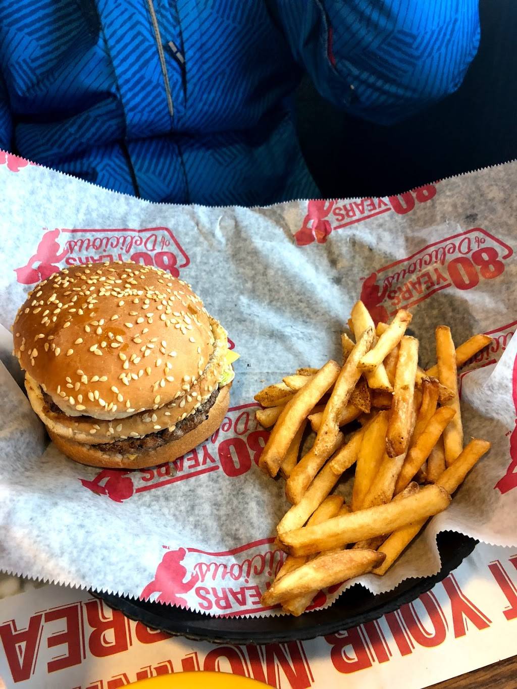 Big Boy | restaurant | 195 US-2, St Ignace, MI 49781, USA | 9069842400 OR +1 906-984-2400