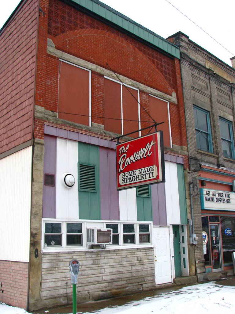 Roosevelt | restaurant | 3175 Union St, Bellaire, OH 43906, USA | 7406769015 OR +1 740-676-9015