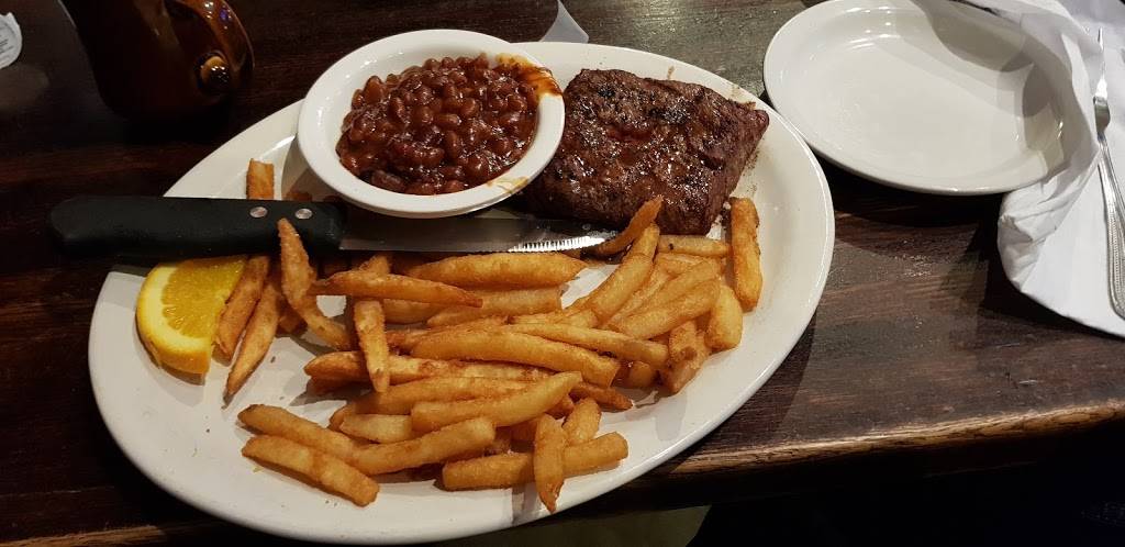 Half Moon Restaurant & Brewery | restaurant | 4051 S Lafountain St, Kokomo, IN 46902, USA | 7654552739 OR +1 765-455-2739