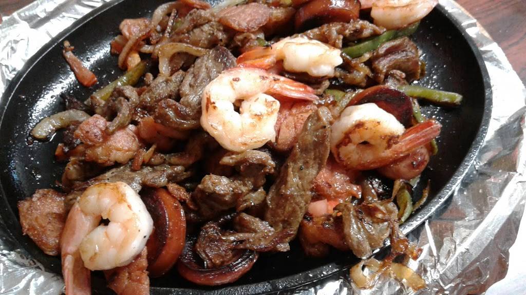 Taqueria Vallarta | restaurant | 202 TX-123, Karnes City, TX 78118, USA | 8307802465 OR +1 830-780-2465