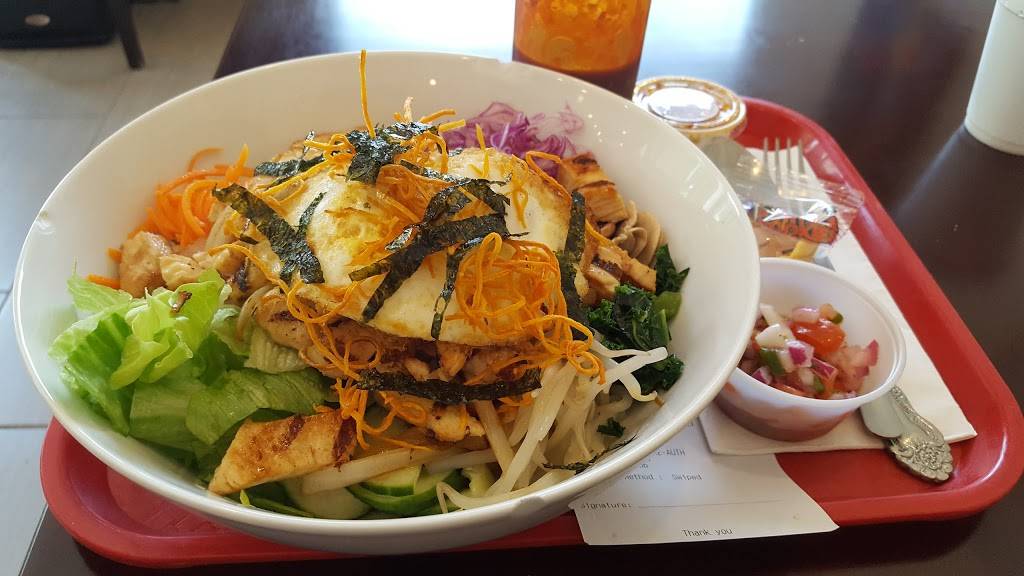 Wok N Roll Chinese Cafe | meal delivery | 1371 Beverly Rd, McLean, VA 22101, USA | 7035568811 OR +1 703-556-8811