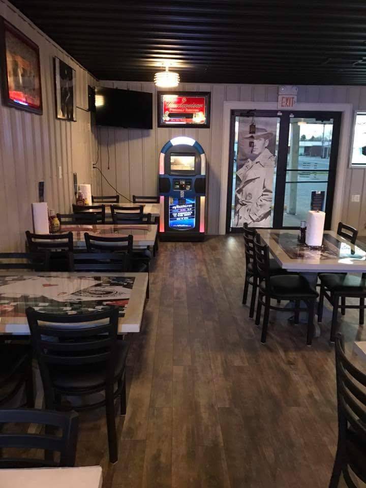 Stardust Grill and Gaming | restaurant | 103 Chestnut St, Pulaski, IL 62976, USA | 6183426455 OR +1 618-342-6455