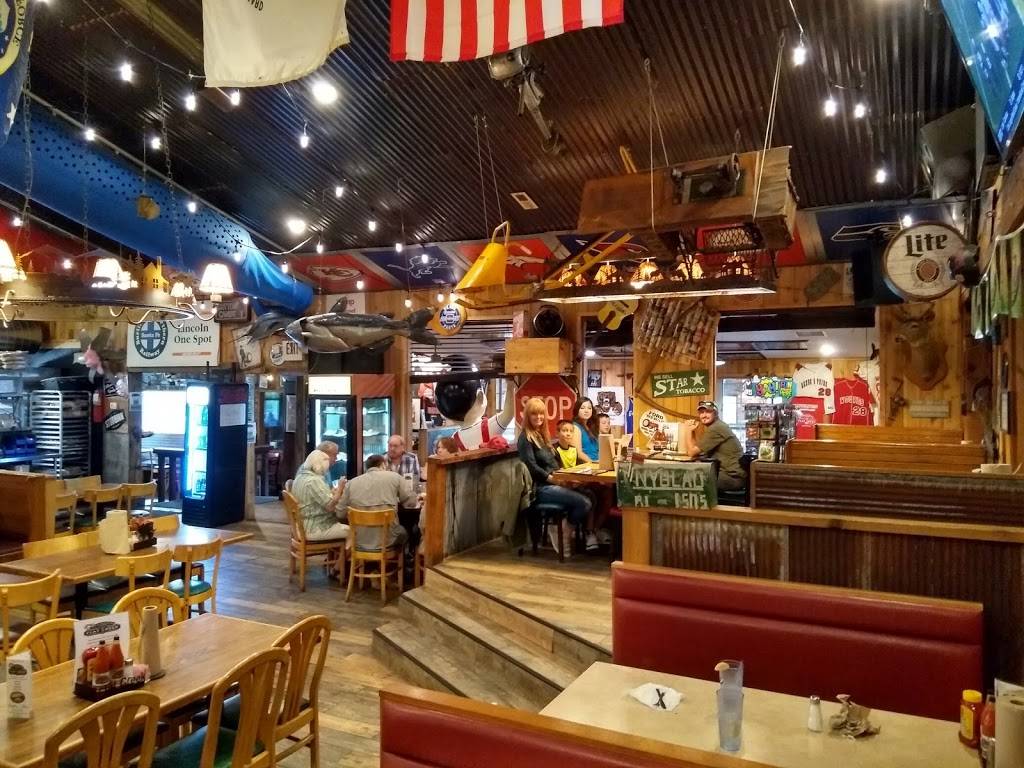 Flat Creek Restaurant | restaurant | 7847 MO-173, Cape Fair, MO 65624, USA | 4175384802 OR +1 417-538-4802