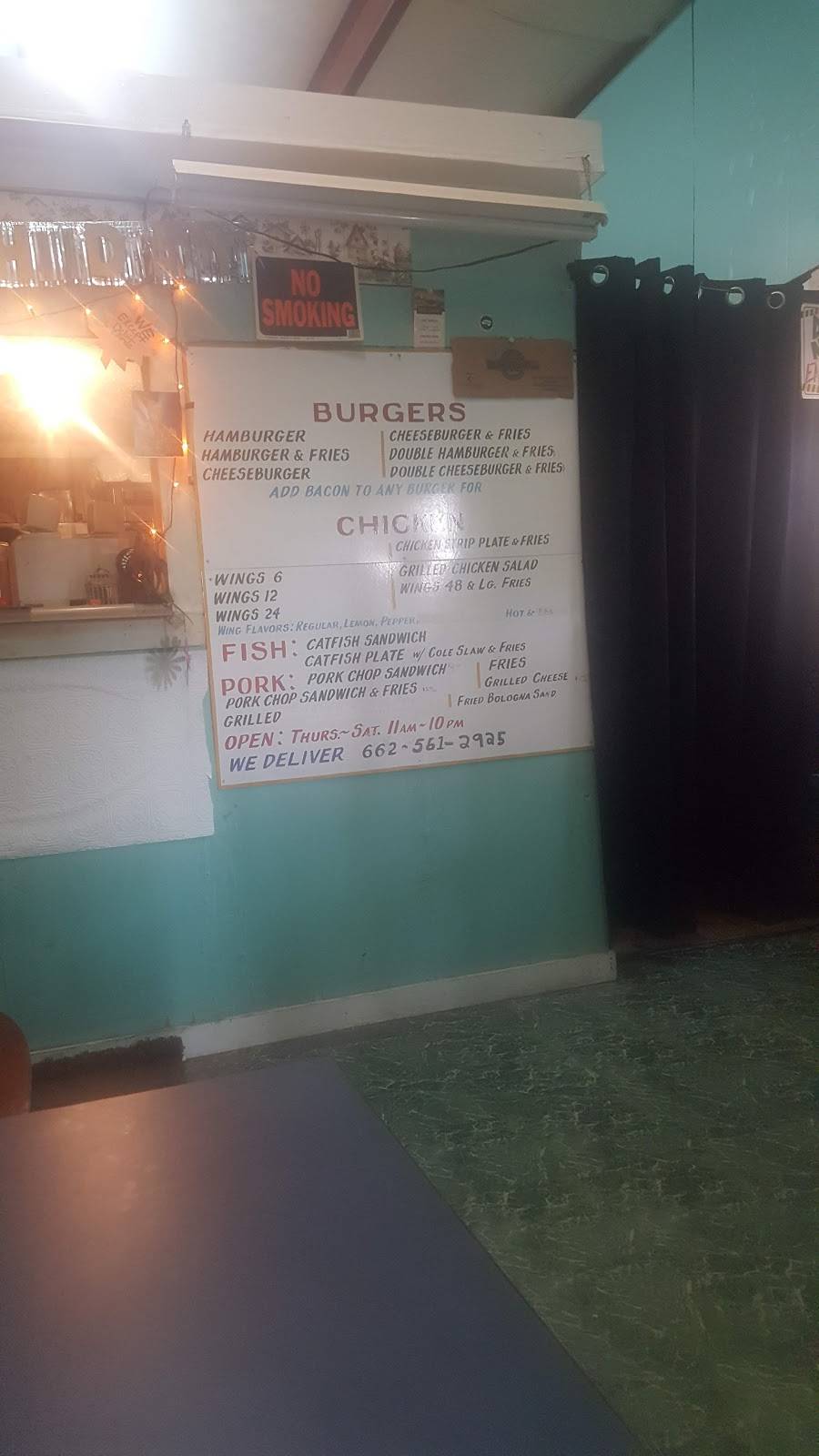 B.Bs Diner | restaurant | 411 Martin St, Water Valley, MS 38965, USA | 6625612925 OR +1 662-561-2925
