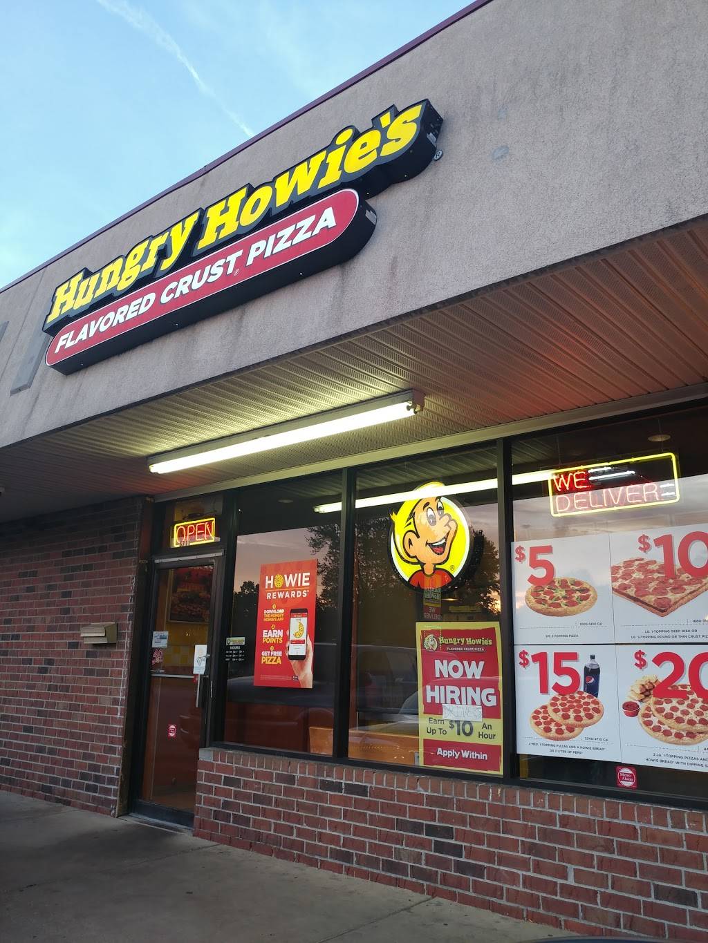Hungry Howies Pizza | meal delivery | 5711 S Wayne Rd, Wayne, MI 48184, USA | 7343268990 OR +1 734-326-8990