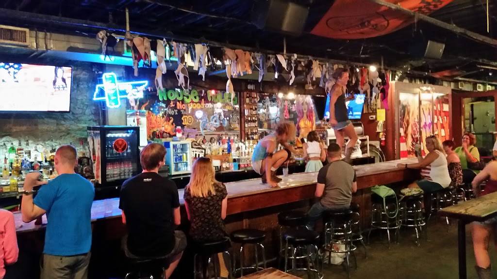 Coyote UGLY - Restaurant | 154 2nd Ave N, Nashville, TN 37201, USA