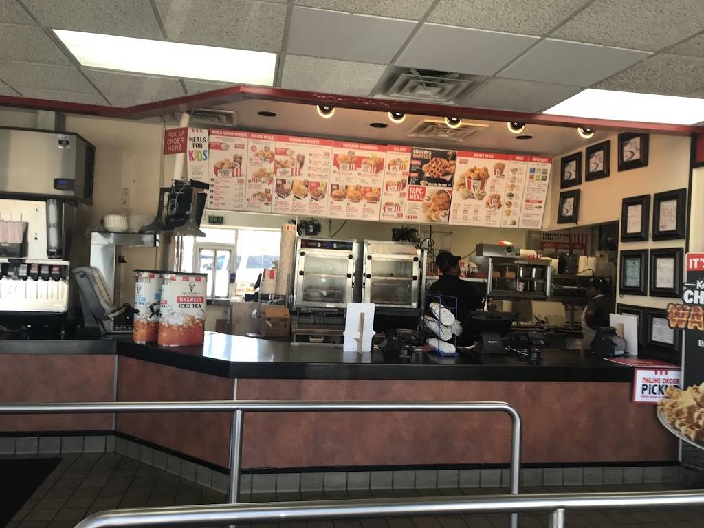KFC Restaurant 6808 Atlanta Hwy, Montgomery, AL 36117, USA