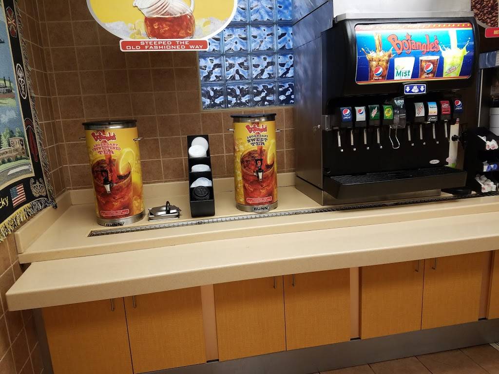 Bojangles Famous Chicken n Biscuits | restaurant | 1765 Madison St, Clarksville, TN 37043, USA | 9316454739 OR +1 931-645-4739