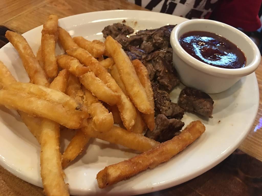 Jakes Steakhouse & Sports Bar | restaurant | 620 Edmond St, St Joseph, MO 64501, USA | 8163643922 OR +1 816-364-3922