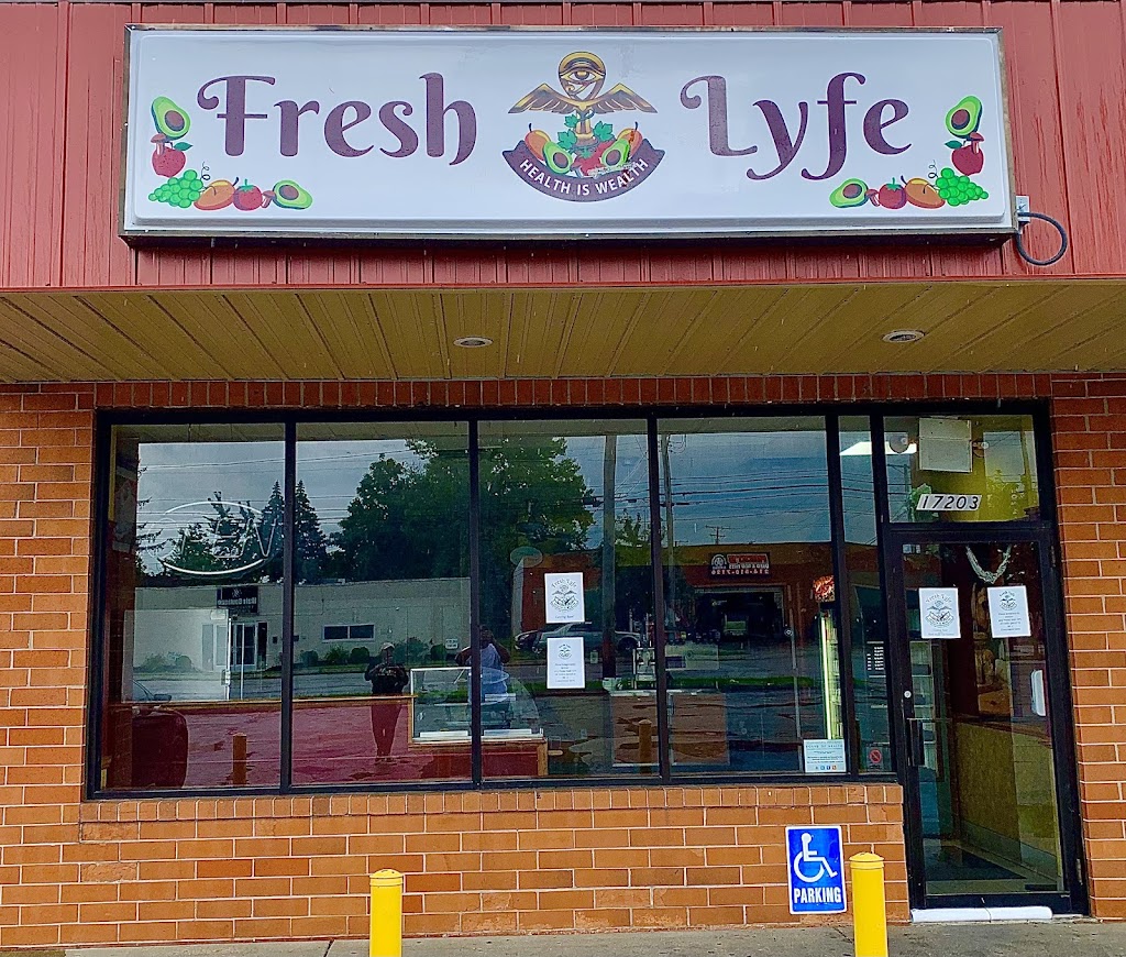 Fresh Lyfe | meal takeaway | 17203 Broadway Ave, Maple Heights, OH 44137, USA
