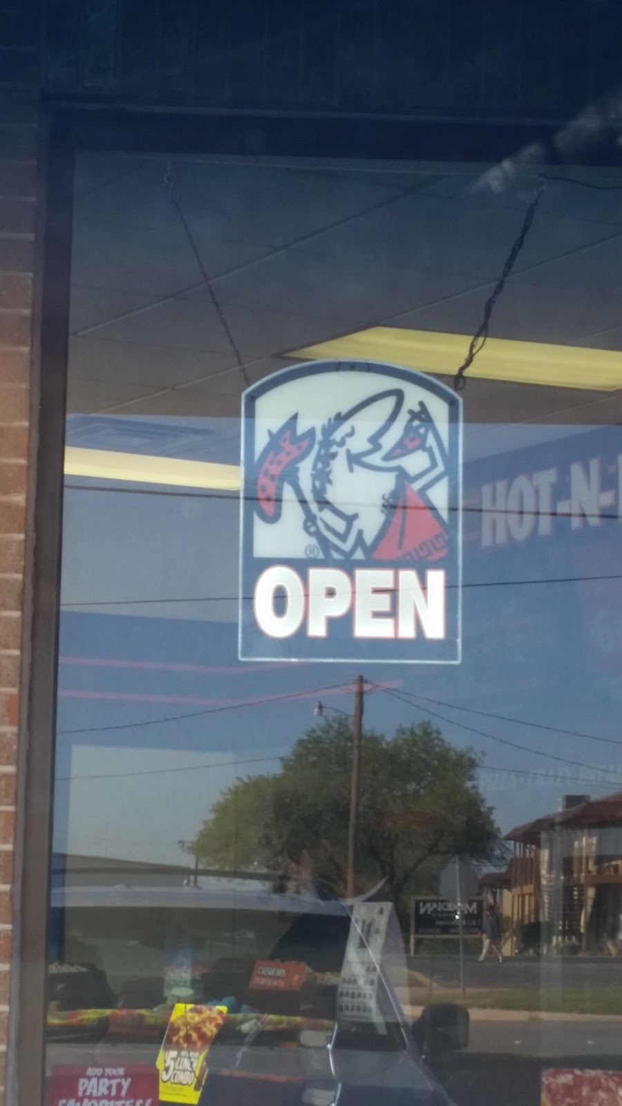 Little Caesars Pizza | restaurant | 4102 Buffalo Gap Rd SUITE V, Abilene, TX 79605, USA | 3254375419 OR +1 325-437-5419