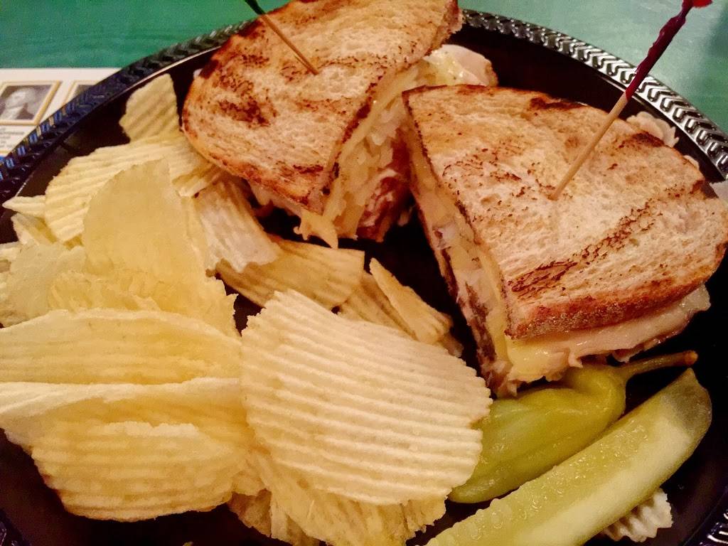 Founding Fathers | restaurant | 75 Edward St, Buffalo, NY 14202, USA | 7168558944 OR +1 716-855-8944