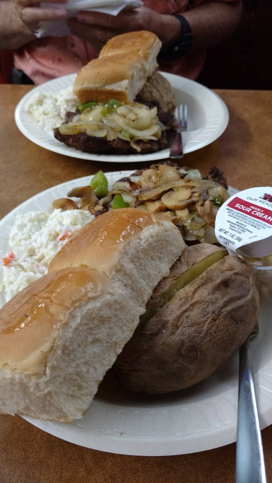 Front Porch Store & Deli | restaurant | 13832 Clinch River Hwy, Fort Blackmore, VA 24250, USA | 2769951200 OR +1 276-995-1200