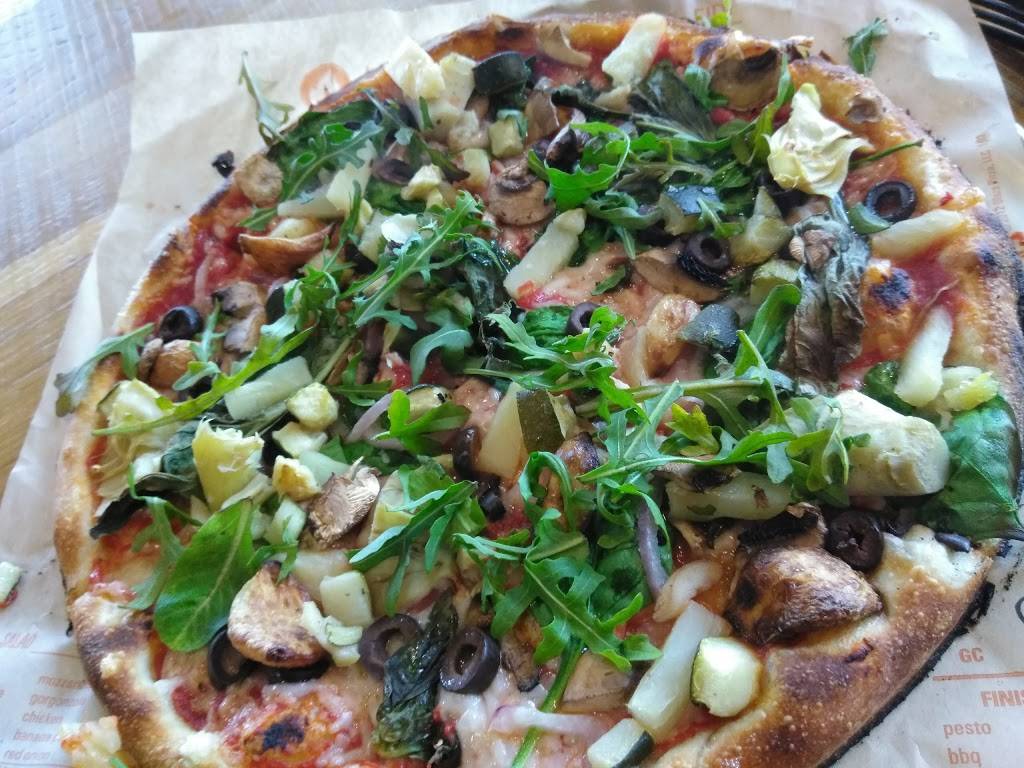 Blaze Pizza | meal takeaway | 3129 Fairlane Drive, Allen Park, MI 48101, USA | 3132096677 OR +1 313-209-6677