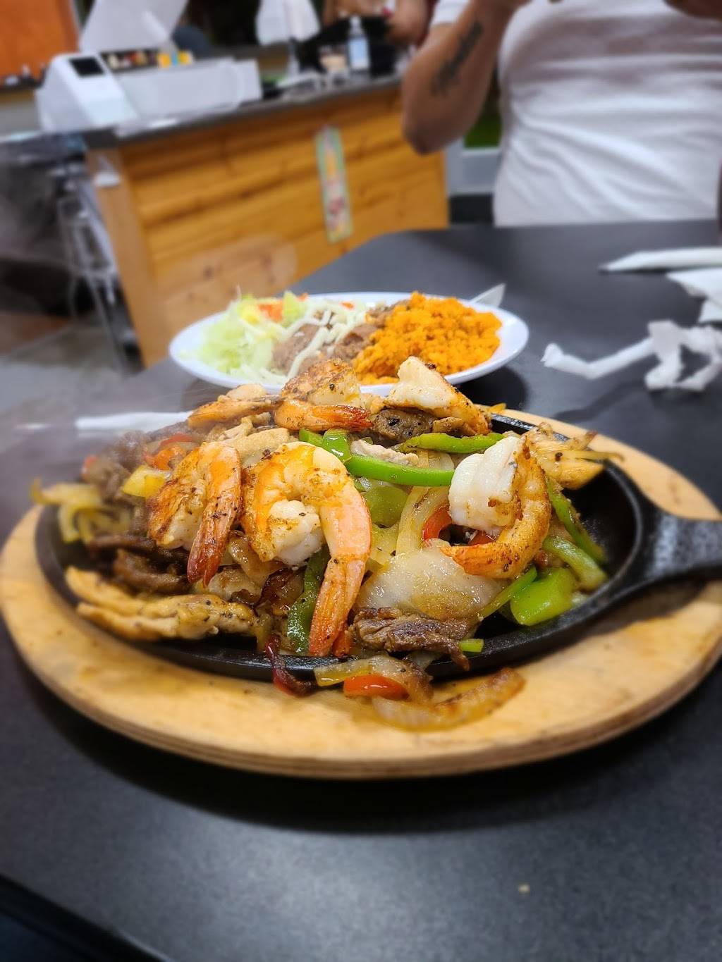 Don Chente Mexican & Seafood Restaurant | restaurant | 712 E Villa Maria Rd Suite 110, Bryan, TX 77802, USA | 9794859374 OR +1 979-485-9374