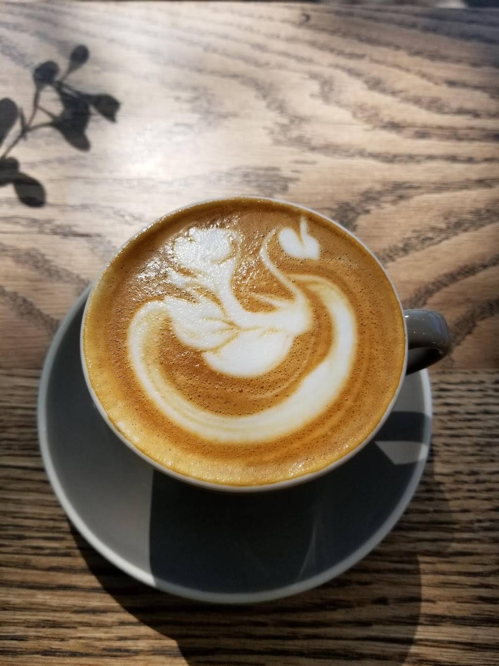 N Latté | cafe | 247 Rue Saint-Charles Ouest, Longueuil, QC J4H 1E1, Canada | 4508761096 OR +1 450-876-1096