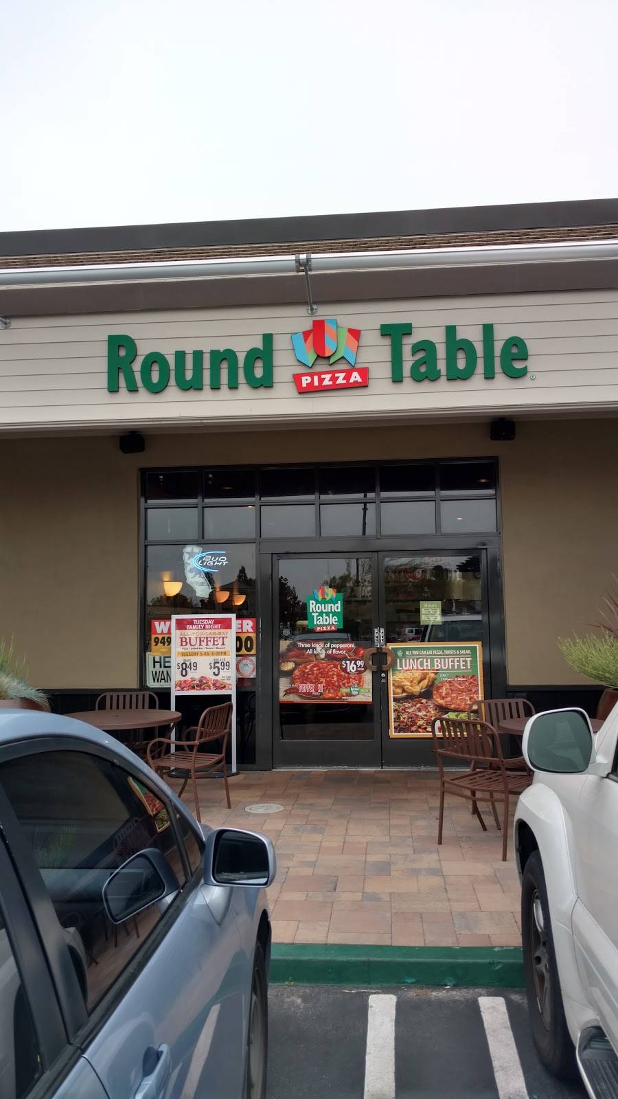 Round Table Pizza Meal Delivery 32525 Golden Lantern