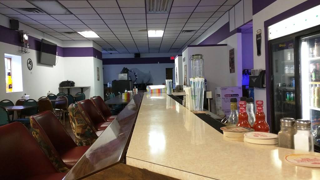 Bulldogs Bar & Grill | restaurant | 301 Nebraska St, Murdock, NE 68407, USA | 4028679191 OR +1 402-867-9191