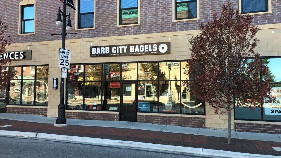 Barb City Bagels | bakery | 118 E Lincoln Hwy, DeKalb, IL 60115, USA | 8157545211 OR +1 815-754-5211