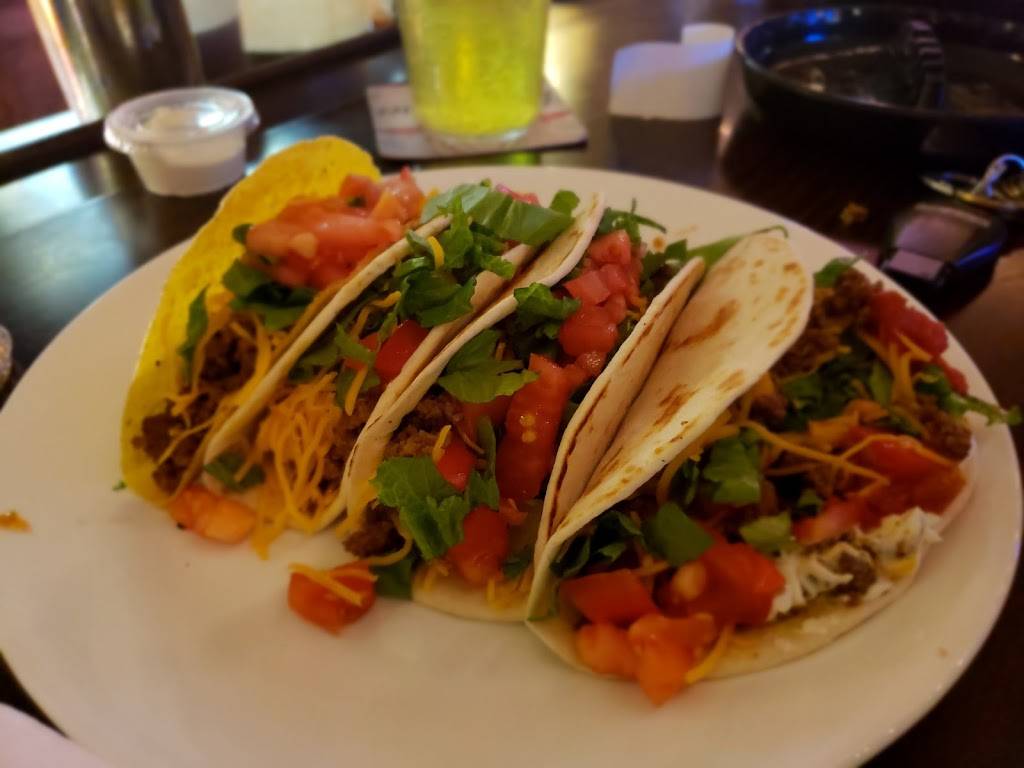 East Office Bar & Grill | restaurant | 406 E Washington Blvd, Cuba, MO 65453, USA | 5738856804 OR +1 573-885-6804