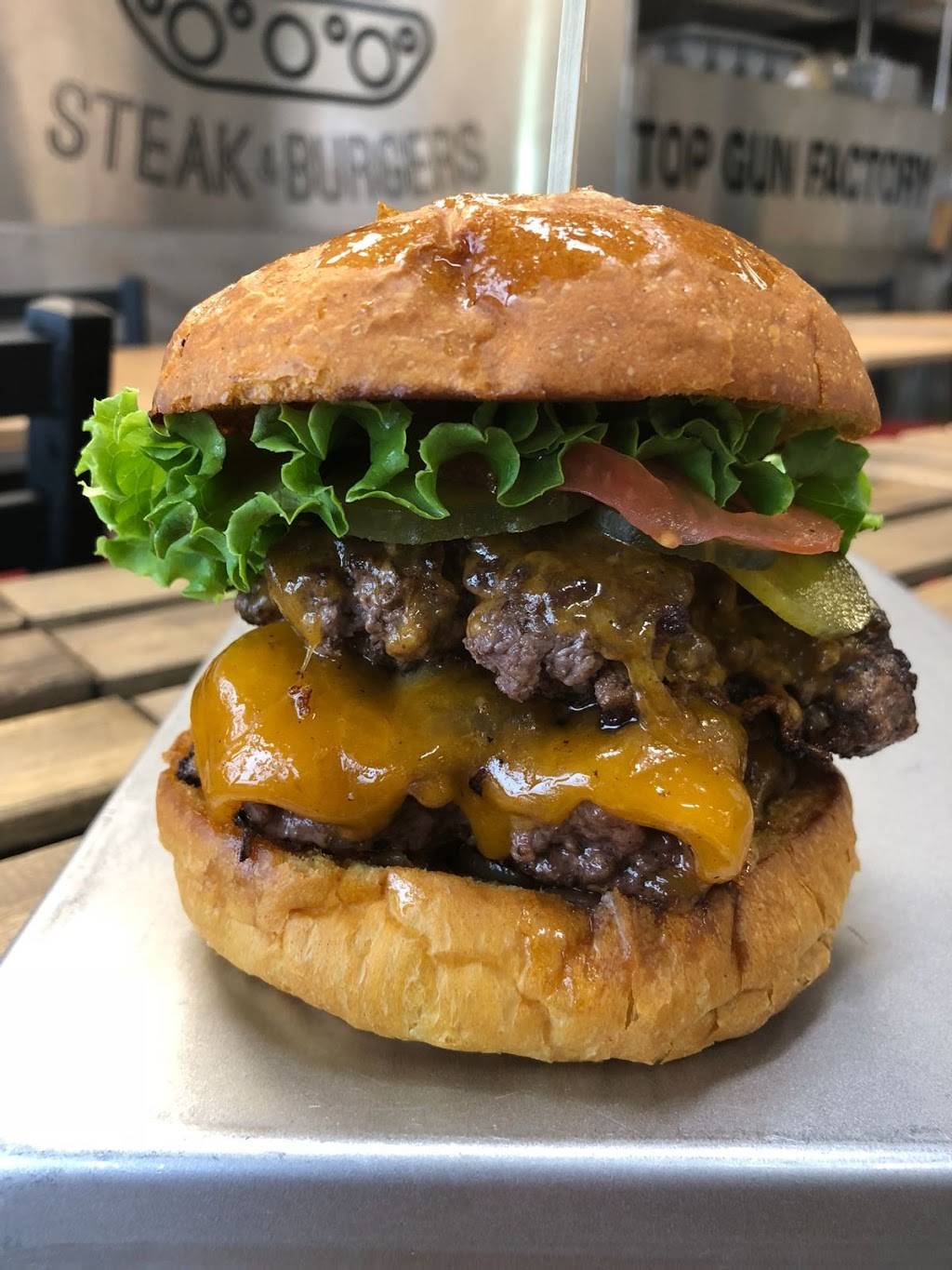 Top Gun Burger | 1960 Lawrence Ave E, Scarborough, ON M1R 2Z1, Canada