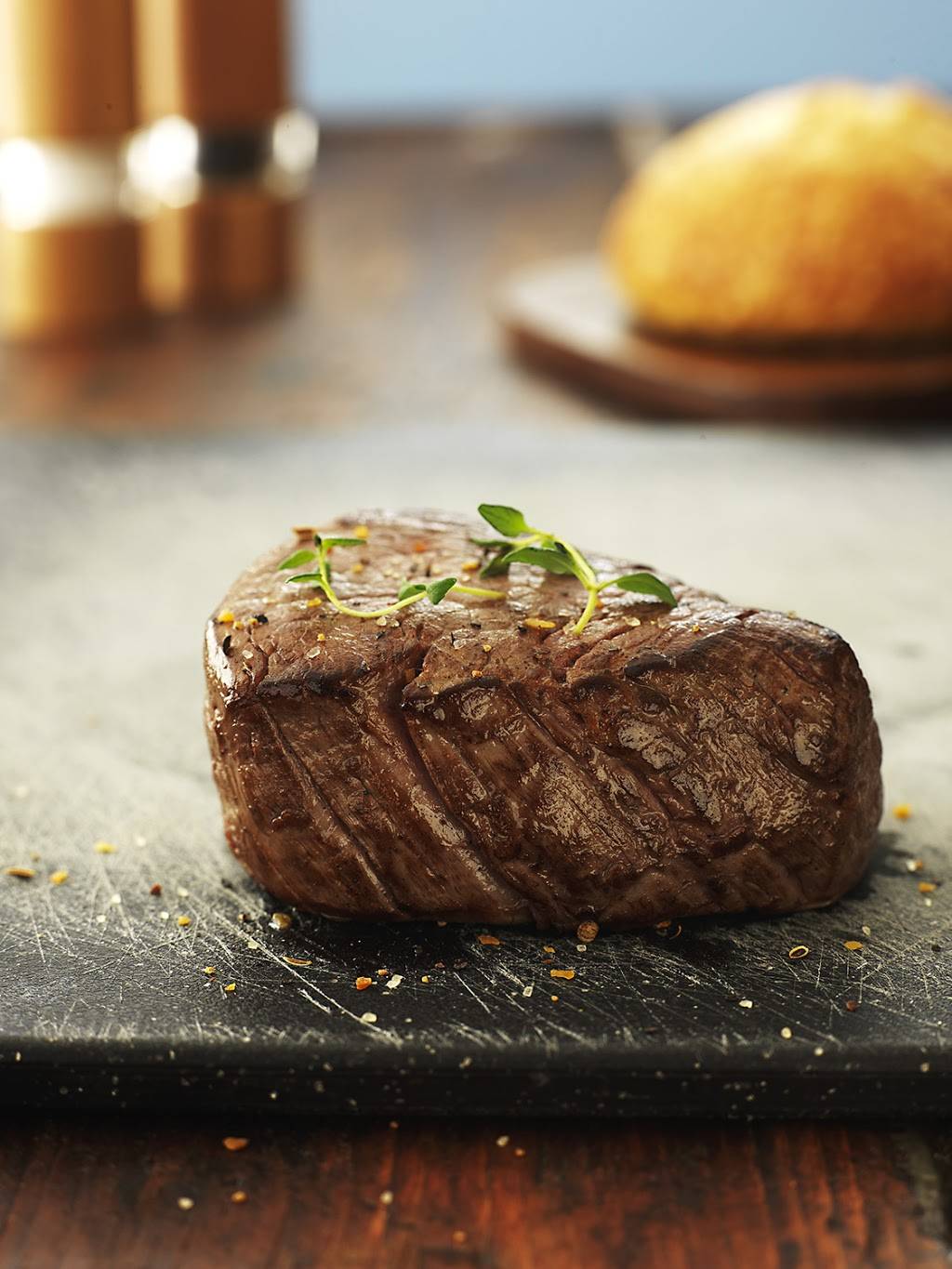 J. Gilberts Wood Fired Steaks & Seafood Columbus | night club | 1 E Campus View Blvd, Columbus, OH 43235, USA | 6148409090 OR +1 614-840-9090