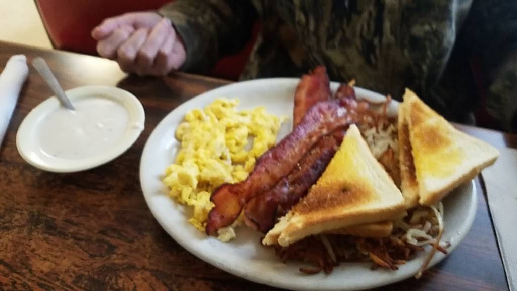 Hickory House Restaurant | restaurant | 1210 W Caddo St, Cleveland, OK 74020, USA | 9183583755 OR +1 918-358-3755