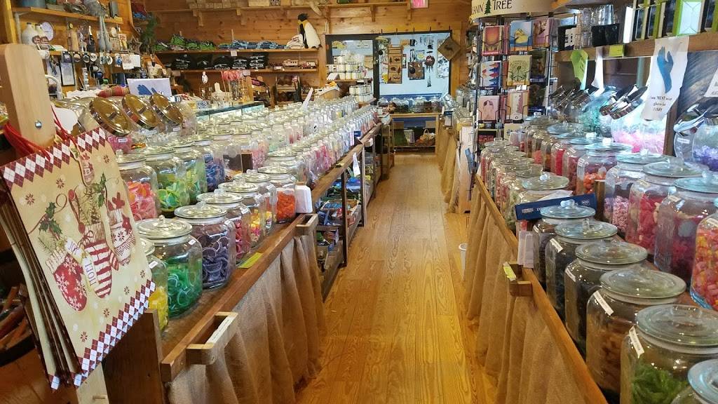 Miss Wakefield Diner & Gracies Country Store | restaurant | 7 Windy Hollow Rd, Sanbornville, NH 03872, USA | 6035226800 OR +1 603-522-6800