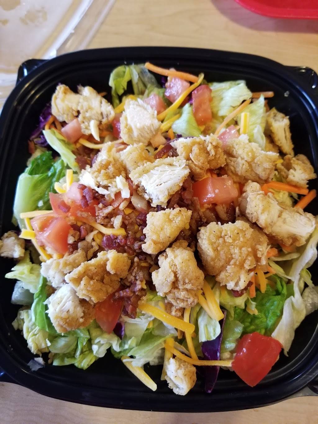 Dairy Queen Grill & Chill | restaurant | 685 W Main St, El Paso, IL 61738, USA | 3095276460 OR +1 309-527-6460