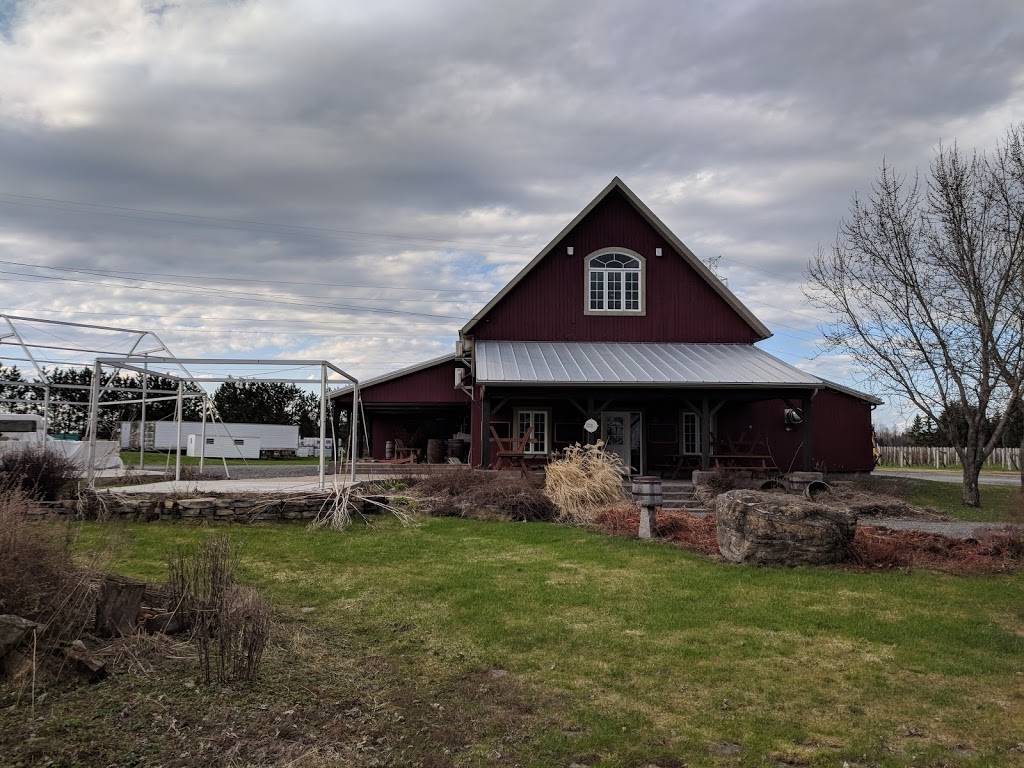 Domaine & Vins Gélinas | restaurant | 267, rang de Saint-François, Saint-Sévère, QC G0X 3B0, Canada | 8192645511 OR +1 819-264-5511