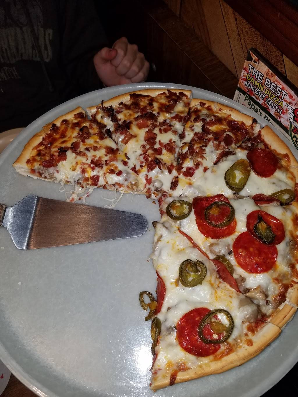 PAPA'S PUB & PIZZARIA, Fort Smith - Menu, Prices & Restaurant