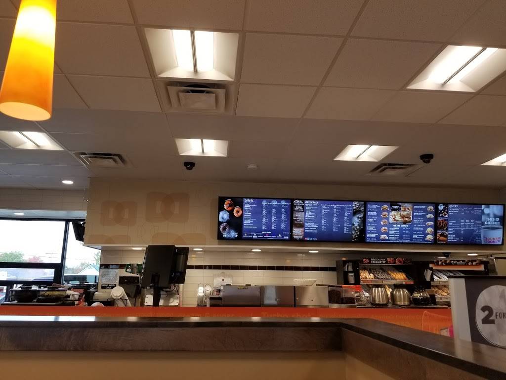 Dunkin | bakery | 504 Main St, Oxford, ME 04270, USA | 2075398134 OR +1 207-539-8134