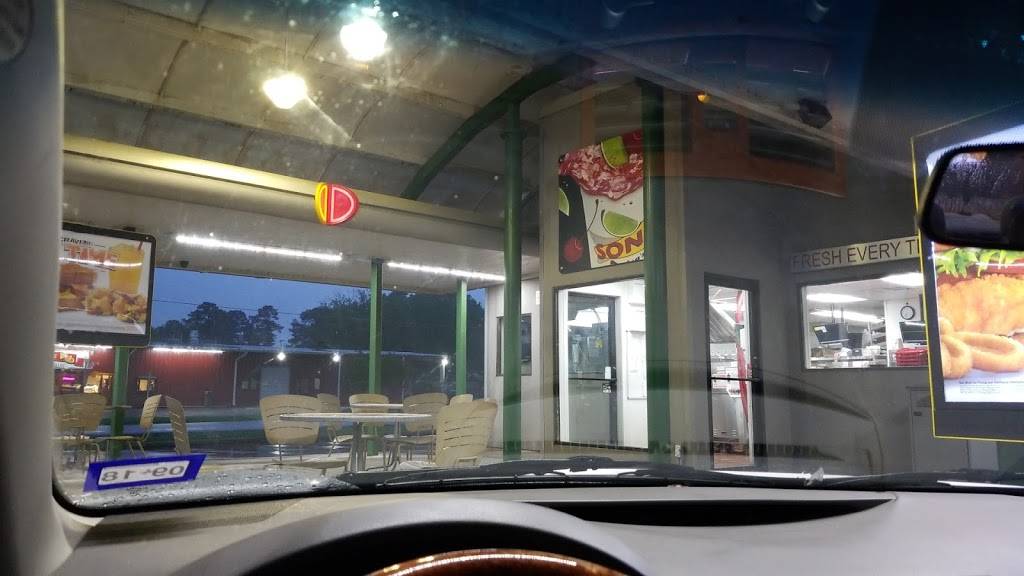 Sonic Drive-In | restaurant | 5003 Estes Pkwy, Lakeport, TX 75603, USA | 9036438611 OR +1 903-643-8611