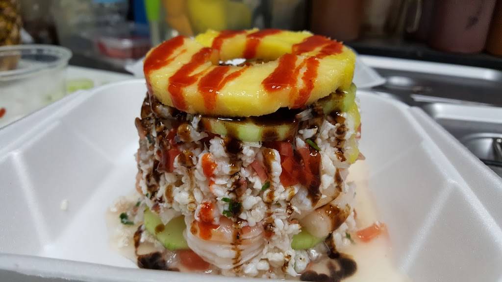 Lucie’s Locadas | meal takeaway | 1601 University Ave, Riverside, CA 92507, USA | 9514234828 OR +1 951-423-4828