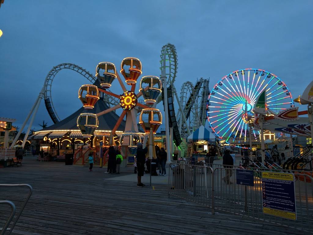 Morey's Piers - Restaurant 