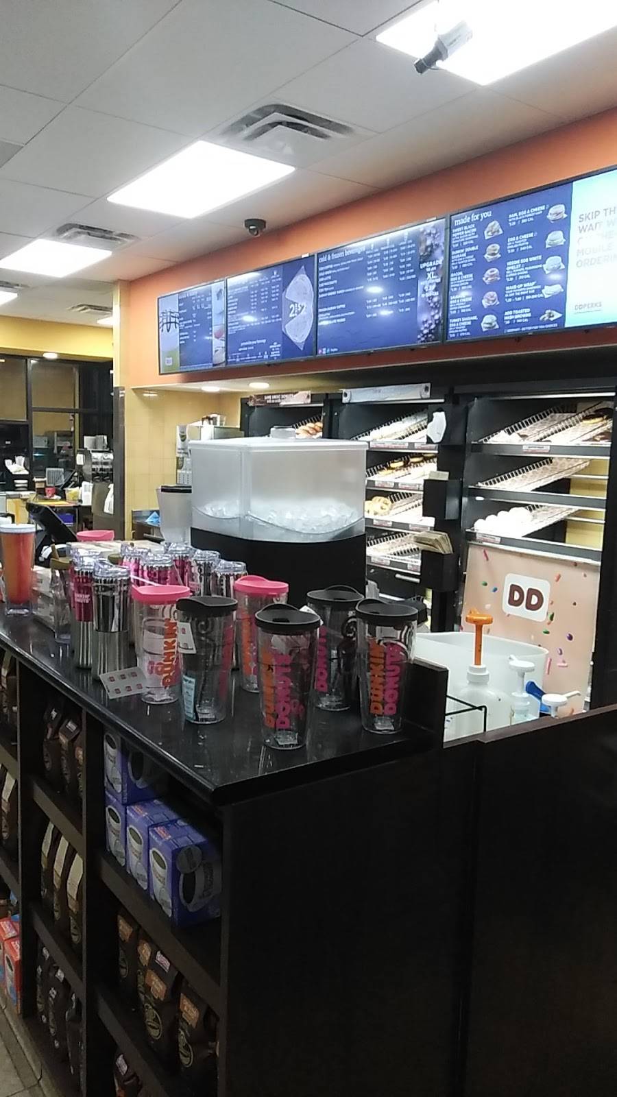 Dunkin | bakery | 742 Davis St, Scranton, PA 18505, USA | 5703300116 OR +1 570-330-0116