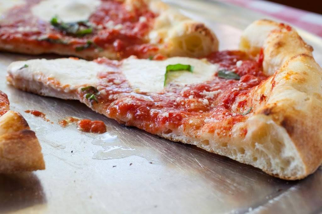 Federal Hill Pizza - Warren | restaurant | 495 Main St, Warren, RI 02885, USA | 4012450045 OR +1 401-245-0045