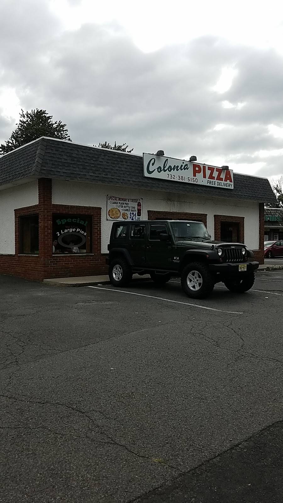 Colonia Pizza Restaurant 325 Inman Ave, Colonia, NJ