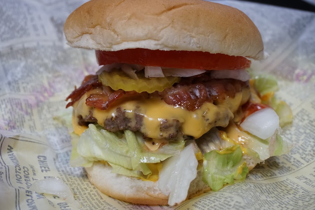 Roadside Foodstand | restaurant | 6826 Smithville Hwy, Silver Point, TN 38582, USA | 9318584237 OR +1 931-858-4237