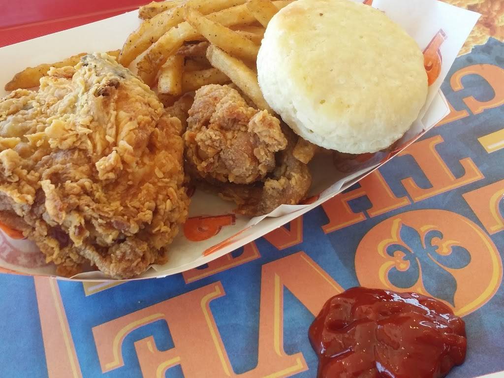 Popeyes Louisiana Kitchen 3748 S Carrier Pkwy, Grand Prairie, TX 75052, USA