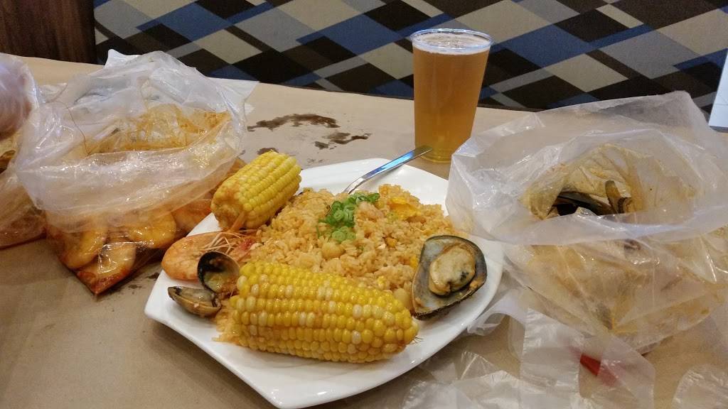 The Captains Boil | restaurant | 2501 Hampshire Gate #8c, Oakville, ON L6H 6C8, Canada | 9058290112 OR +1 905-829-0112