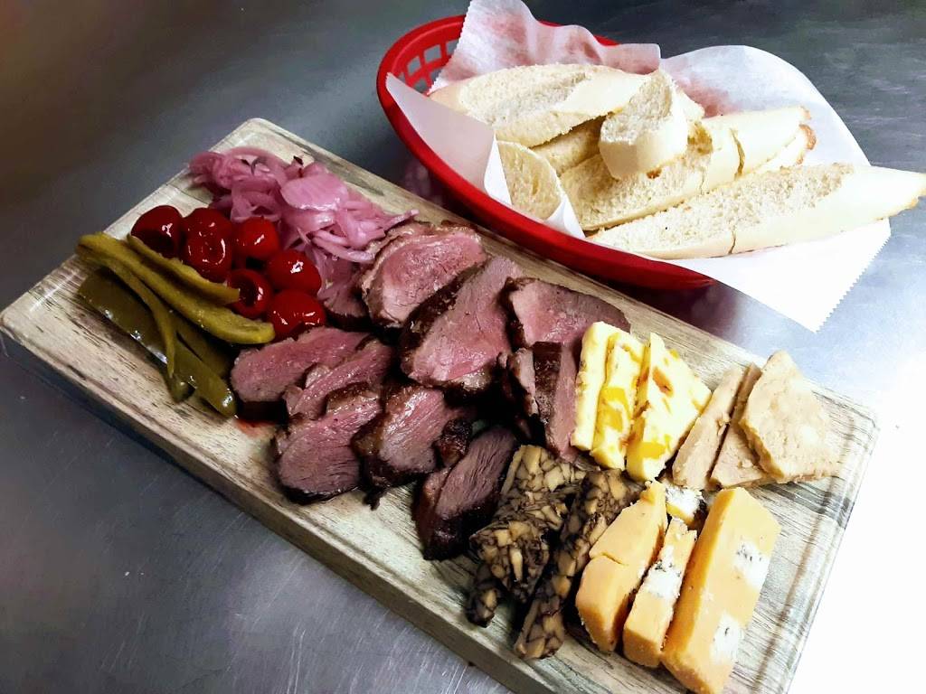 Novotnys Upper Deck | restaurant | 220 5th St, Freeport, PA 16229, USA | 7242952500 OR +1 724-295-2500