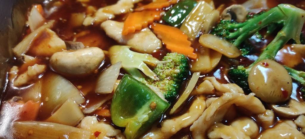 Chinese Wok | restaurant | 807 E North Ave, Belton, MO 64012, USA | 8163228284 OR +1 816-322-8284